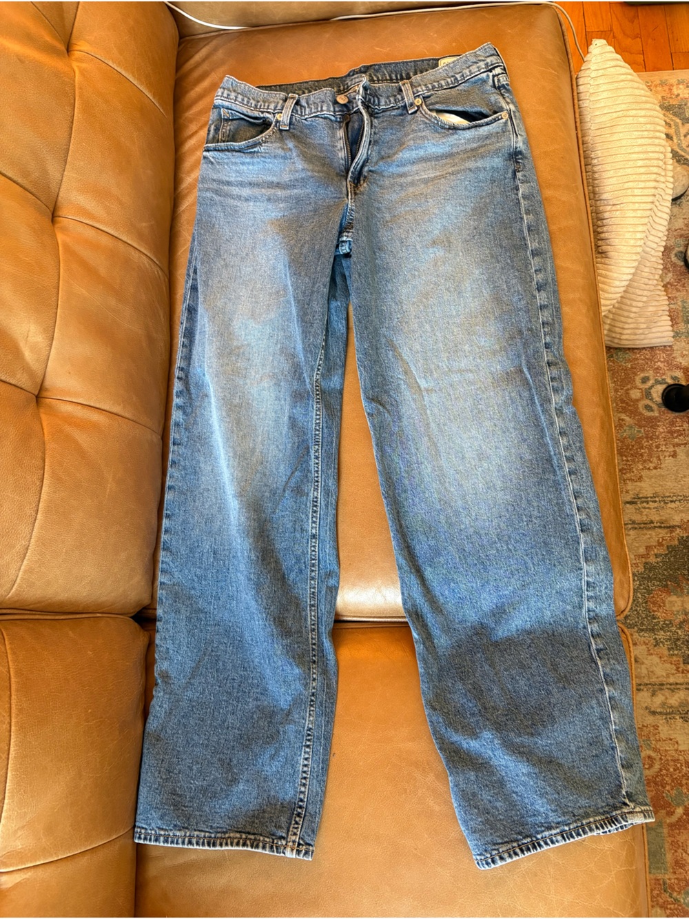 GAP Women’s Low Rise 90’s Loose Jeans